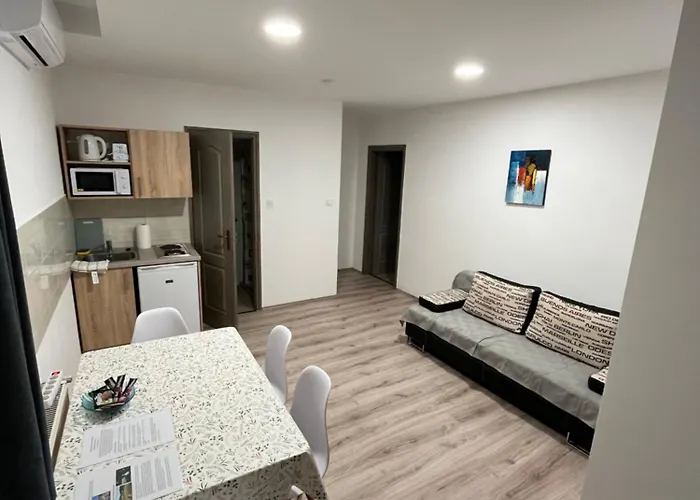 Mini Zoo Apartment *