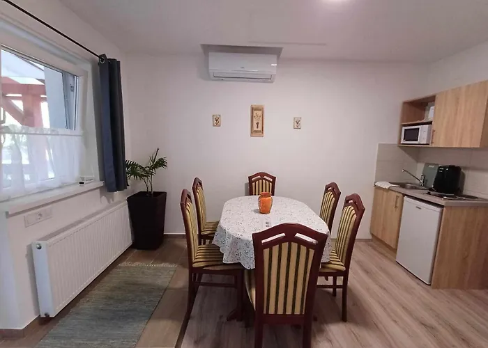 Апартаменты Mini Zoo *